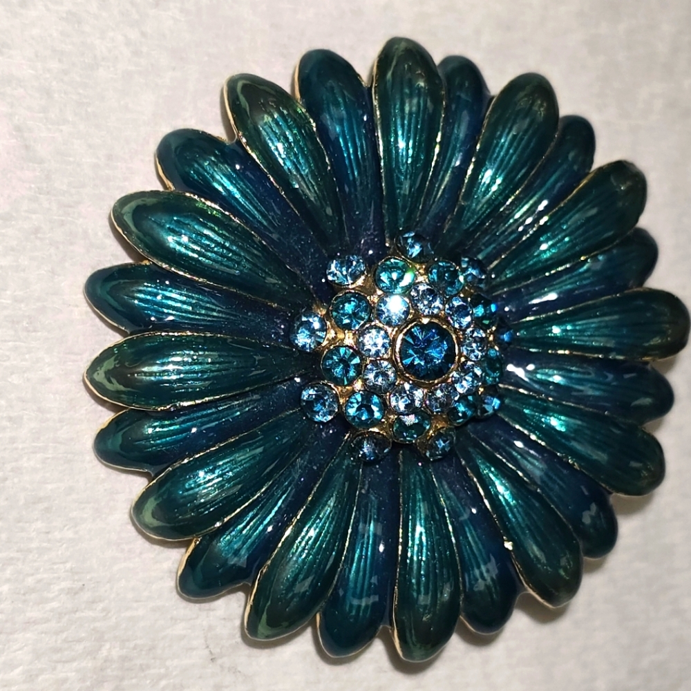 3 tier Green Sunflower with Rhinestones